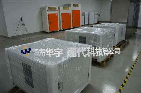 我公司為河南鄭州某公司提供單層戶外投影機防護櫃(圖2)