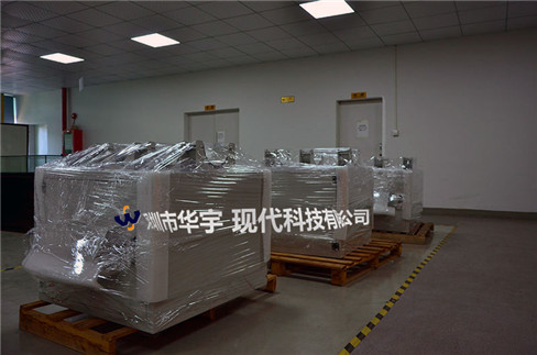 我司為南寧某公司提供定製戶外投影機安裝櫃(圖1)